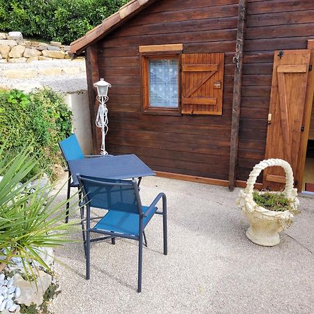 Au Petit Chalet Gigouzac Esterno foto