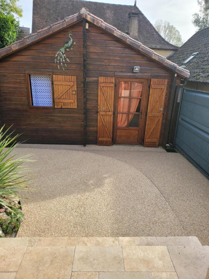 Au Petit Chalet Gigouzac Esterno foto