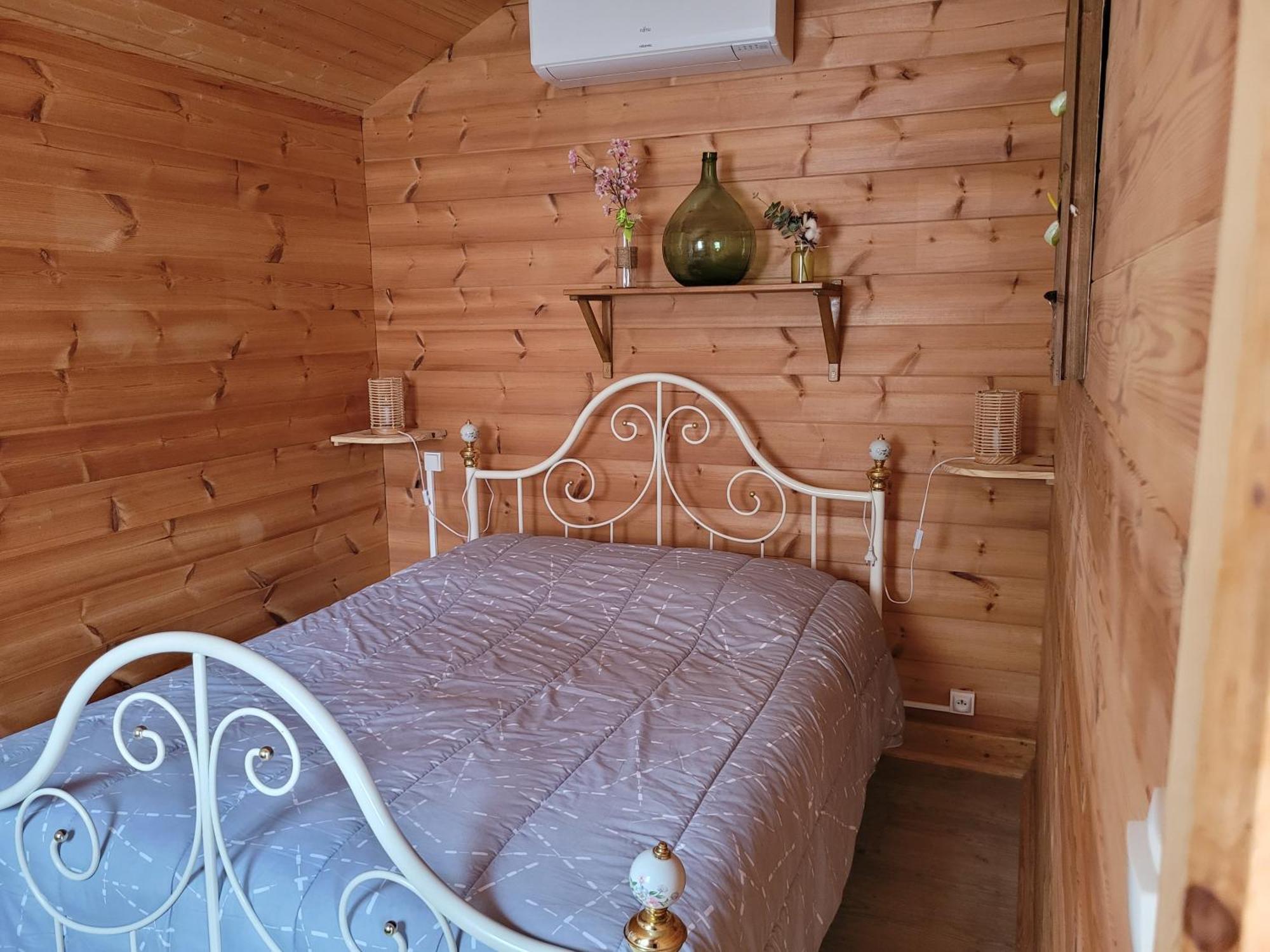 Au Petit Chalet Gigouzac Esterno foto